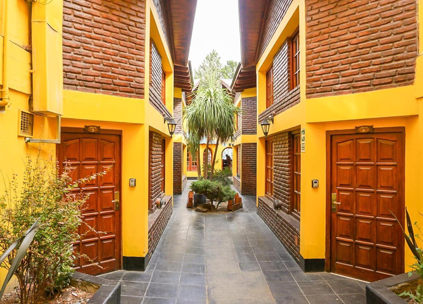 Apart Hotel Libertador El Calafate Exterior photo